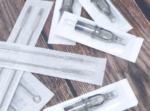 Different types of tattoo needles and tattoo cartridges