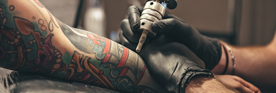 Manga de tatuaje tradicional